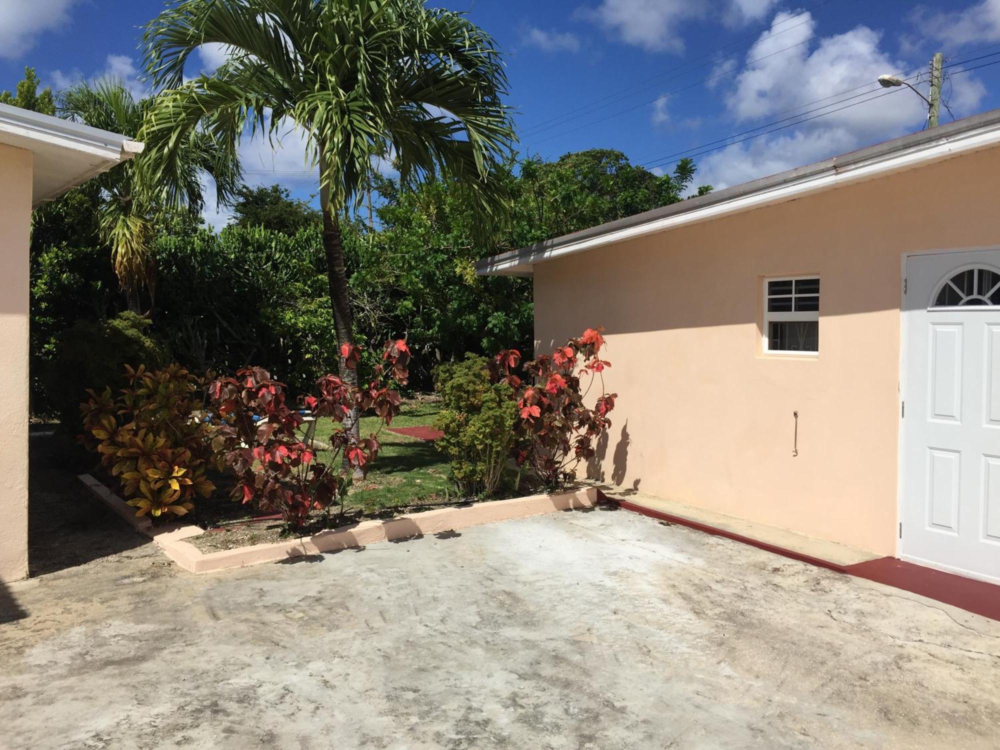 Ventnor House Apartments Bridgetown Exterior photo